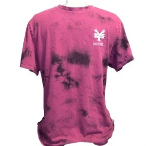 💎 Zoo York Black and Pink Tie-Dye T-Shirt Featuring Elaborate Embroidery Size M
